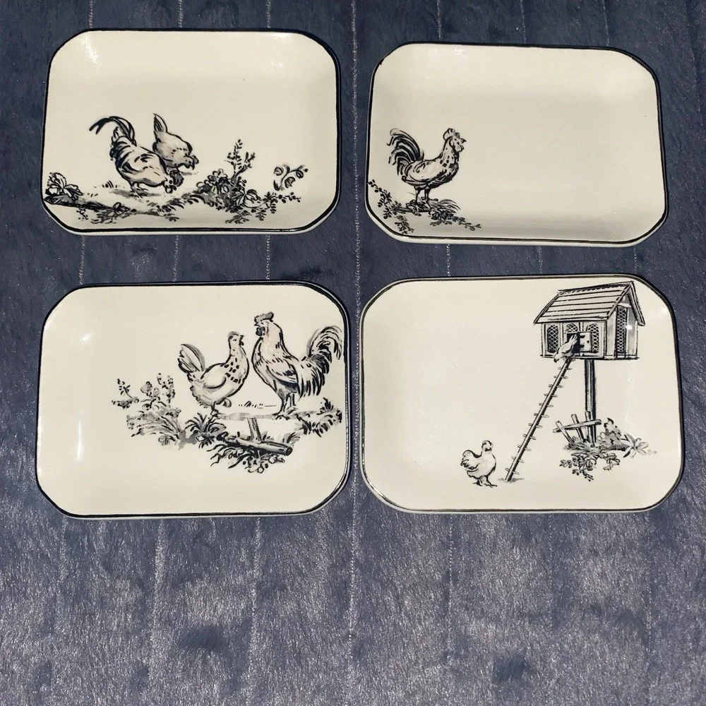 NWOT Creative Co Op Small Dishes Chickens Trinkets Set Of 4
